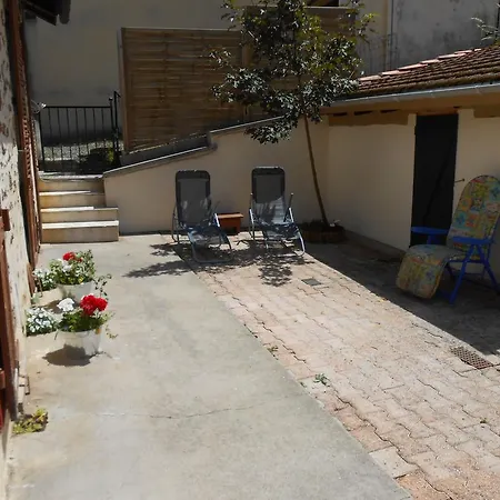 La Maison De Gaspard Апартаменты *