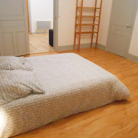 La Maison De Gaspard * Деказвиль